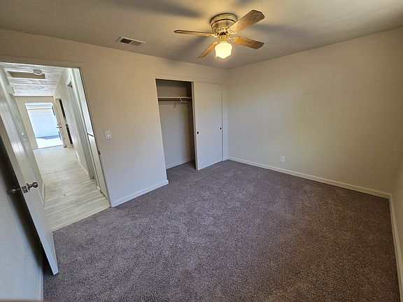5th image of 220 E Park St
