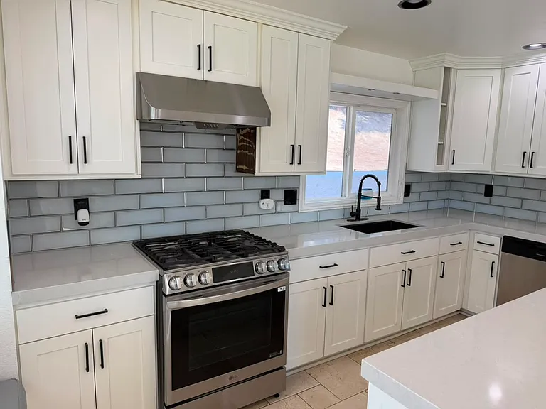 13960 Carmel Ridge Rd — Photo 3