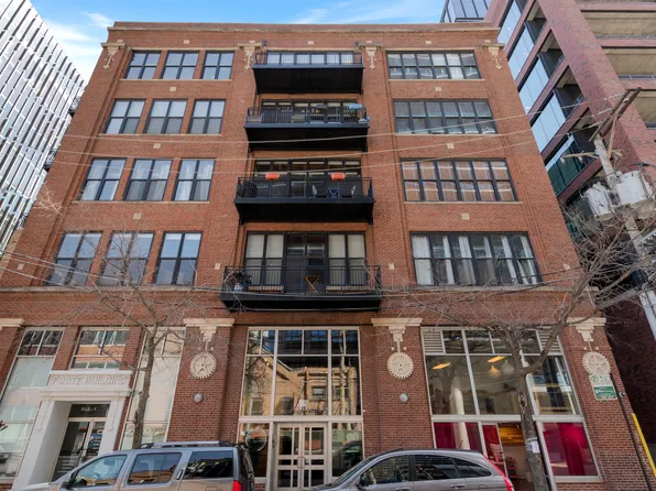 215 N Aberdeen St Unit 405B, Chicago, IL 60607