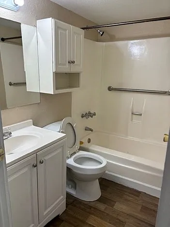 Sandpiper Apartments — Photo 17