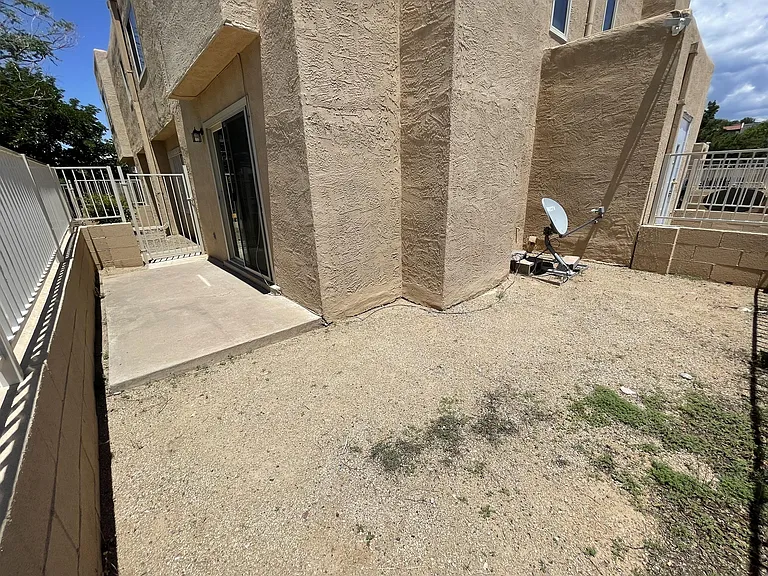 3621 Wellesley Dr NE #C — Photo 14