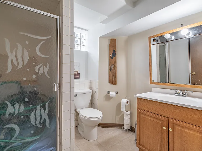 8209 W Wilson Ave — Photo 16