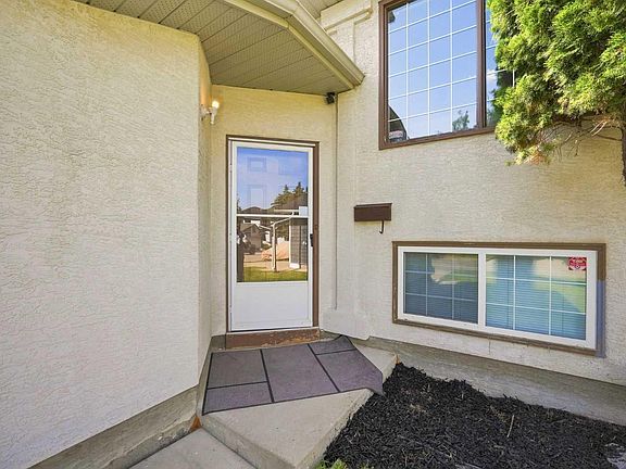 5th image of 225 Harvest Glen Pl NE