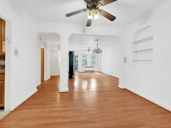 1620 Avenue I image 3 of 14