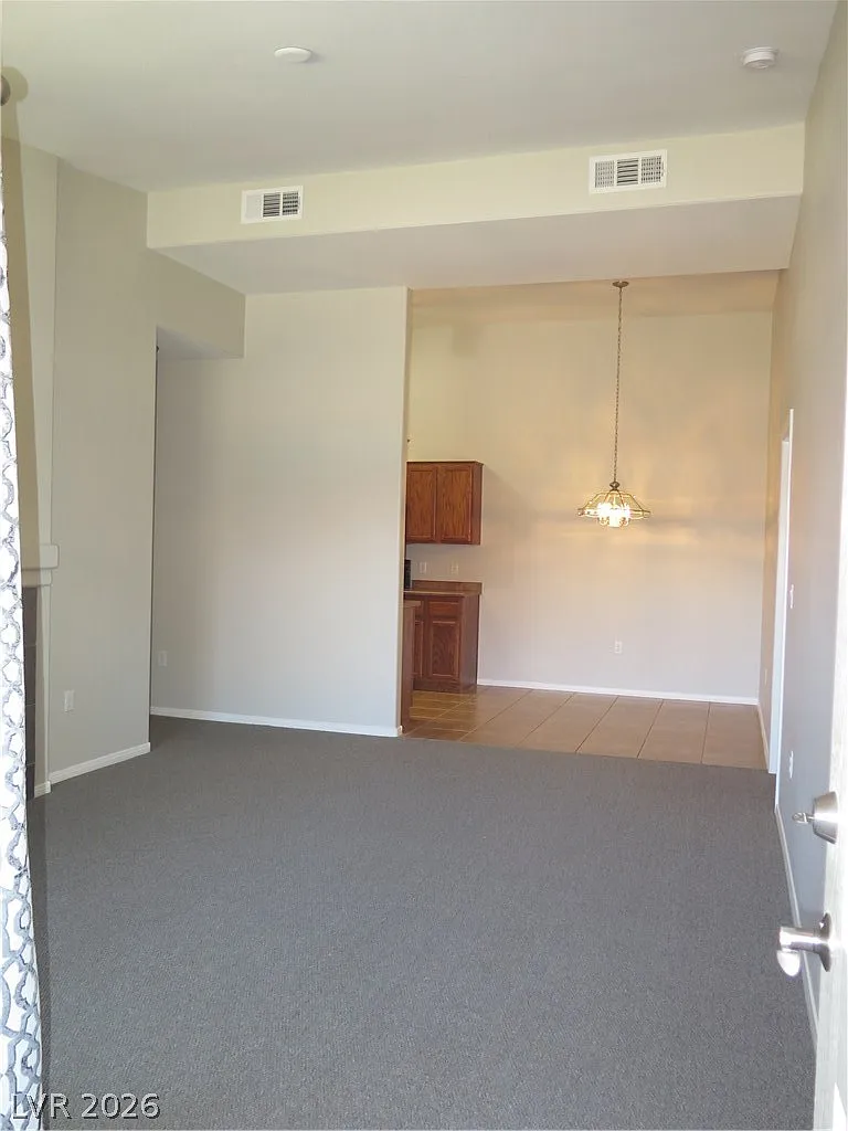 3 bed, 2.0 bath, 1224 sqft, $1,695 — Photo 3
