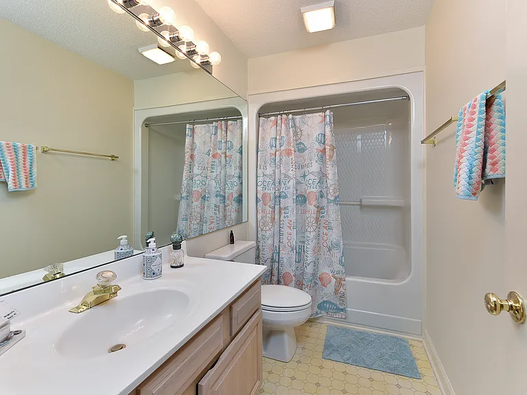 6211 Wrightsville Ave #105 — Photo 17