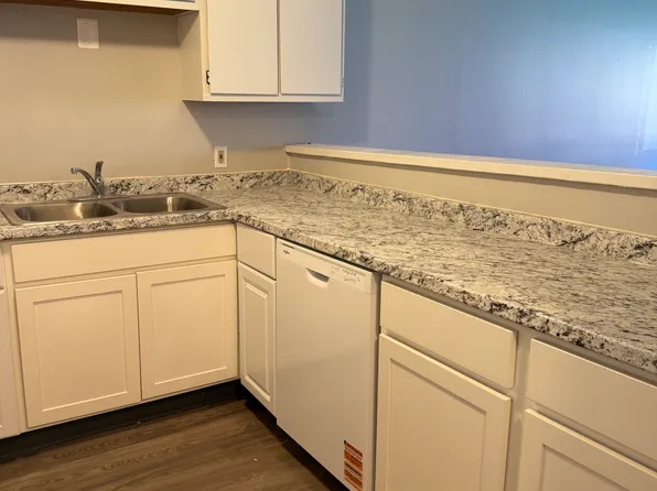 6262 Robinson Rd, Lockport, NY