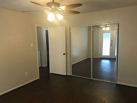 5th image of 416 University Oaks Blvd