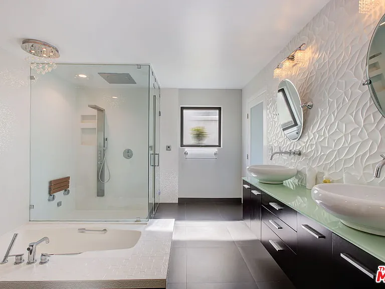 3223 Tareco Dr — Photo 25