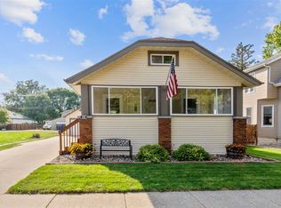 1222 Ellis Blvd NW, Cedar Rapids, IA 52405