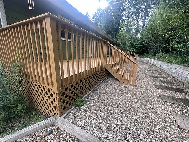 205 Canterbury Ln — Photo 21