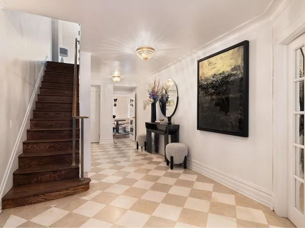 136 East 65th Street image 14 of 19