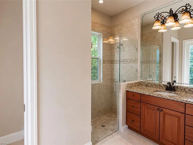 2915 Coco Lakes Dr — Photo 30