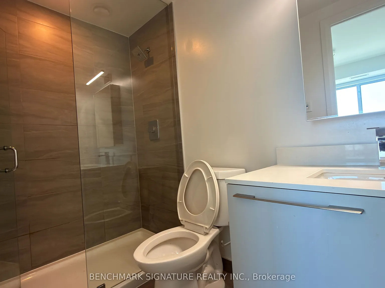 2 bed, $2,400 — Photo 4