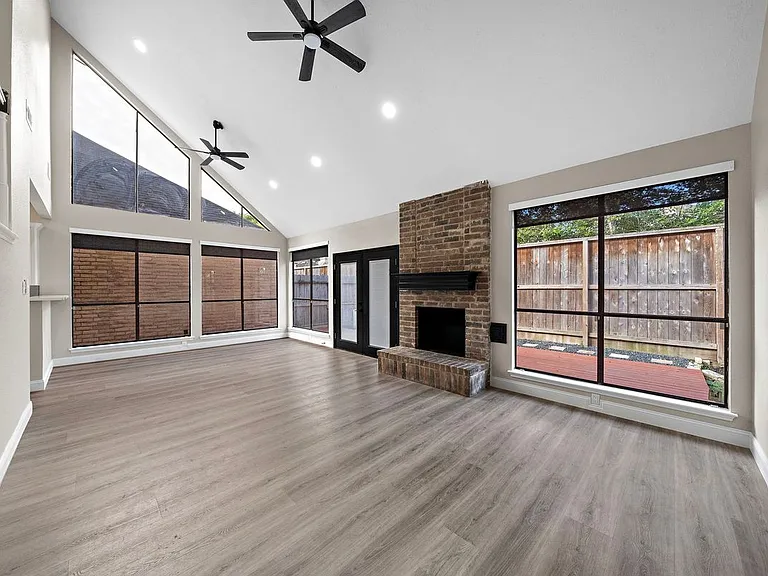 1631 Gingerleaf Ln — Photo 2