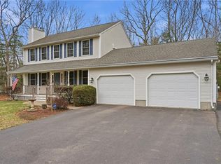 138 Dover Ln, Richmond, RI 02812