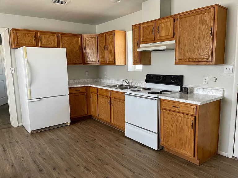 1504 N French St #B — Photo 15