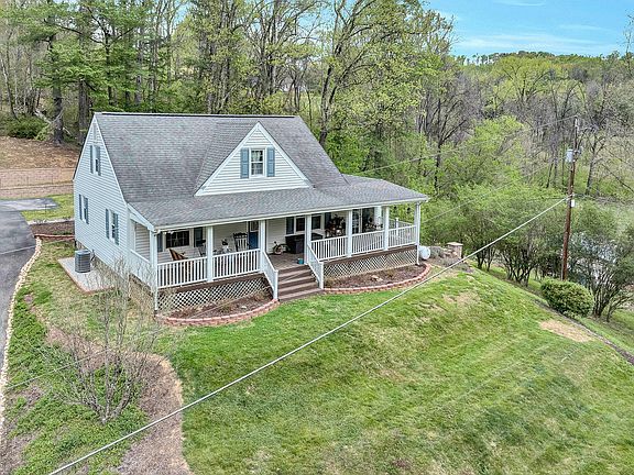 2nd image of 6923 Old Mill Rd