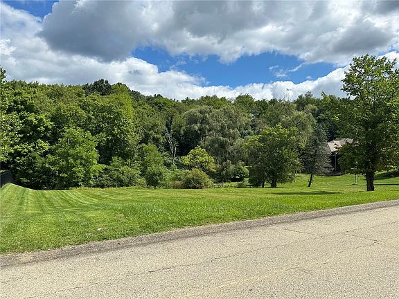4th image of 107 Altermoor Dr