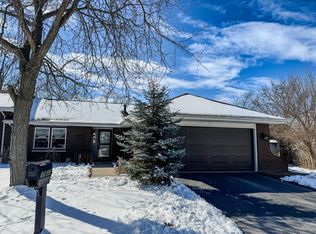 1933 Tulip Ct, Crown Point, IN 46307