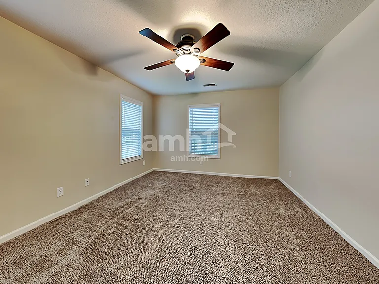 128 Heartstone Cir — Photo 10