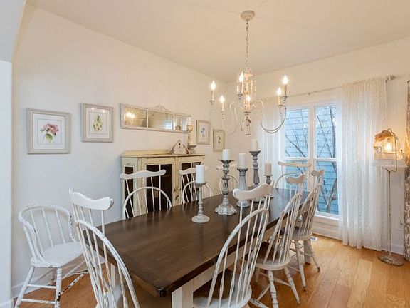 5th image of 8028 Canonbury Dr