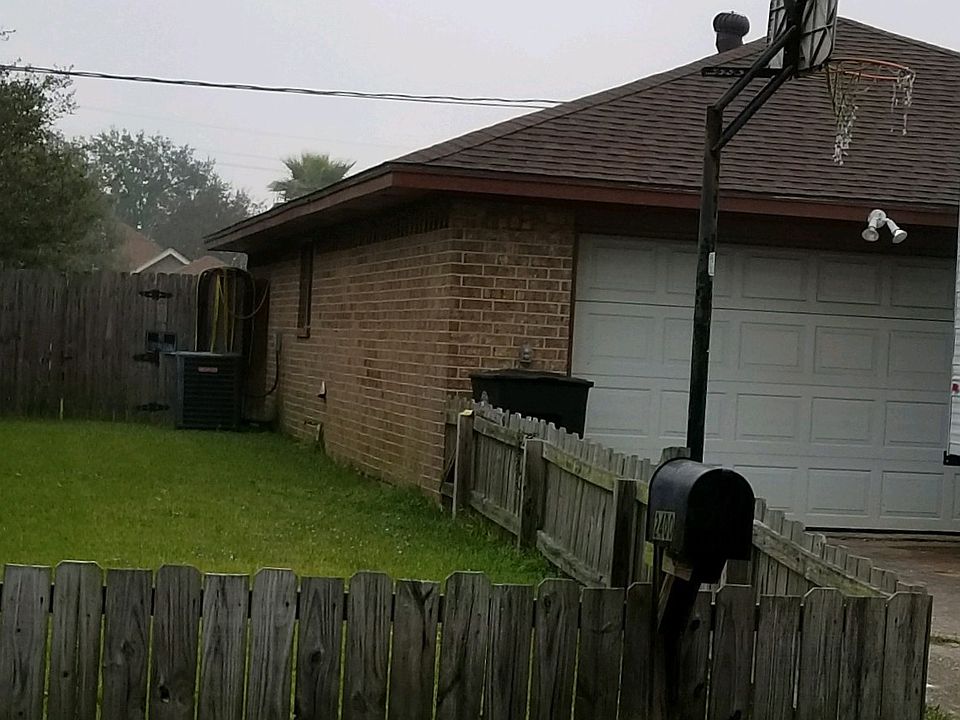 2nd image of 2400 Nottingham Ln