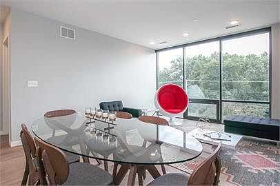 5th image of 1301 Melrose Ave #407