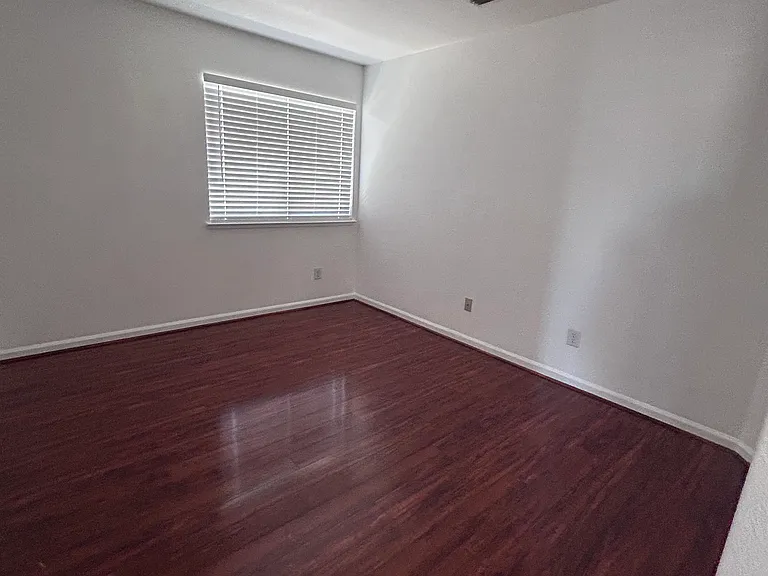 170 Bombay Cir — Photo 21