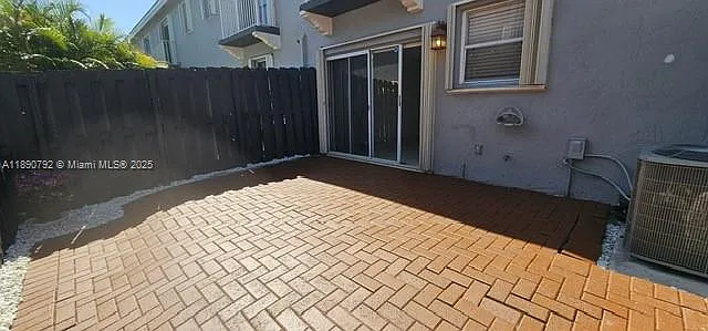NW 112th Ave — Photo 19