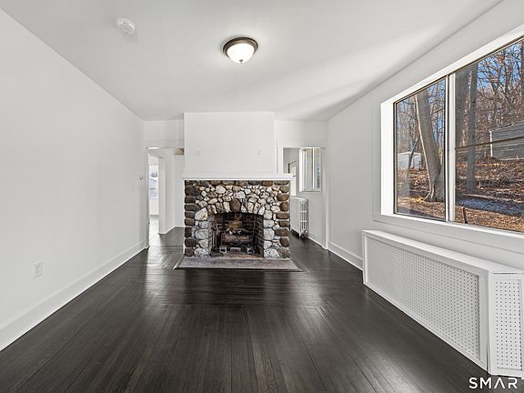 5th image of 148 Burwell Road