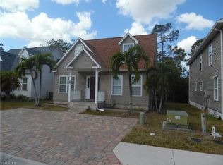 430 Leawood Cir, Naples, FL 34104