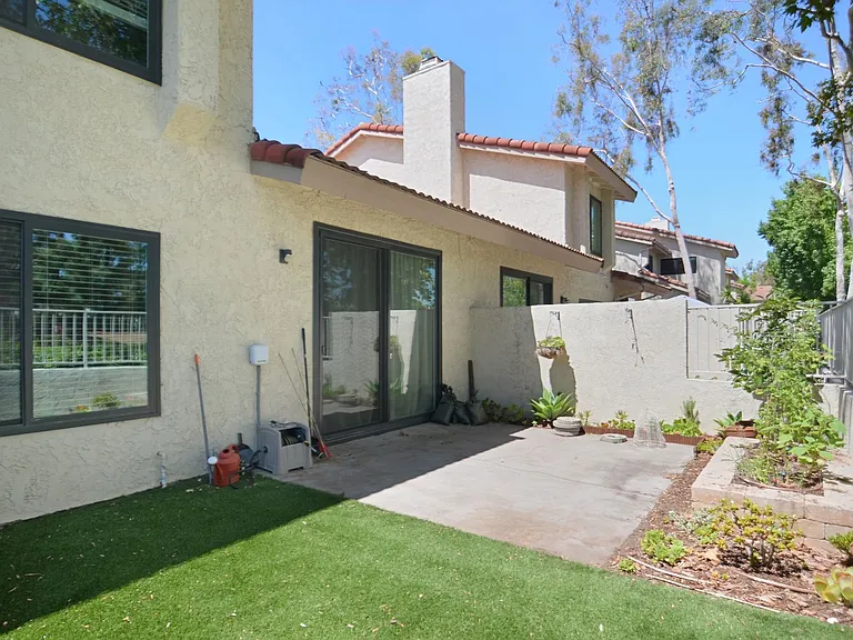 902 Creekside Dr — Photo 22