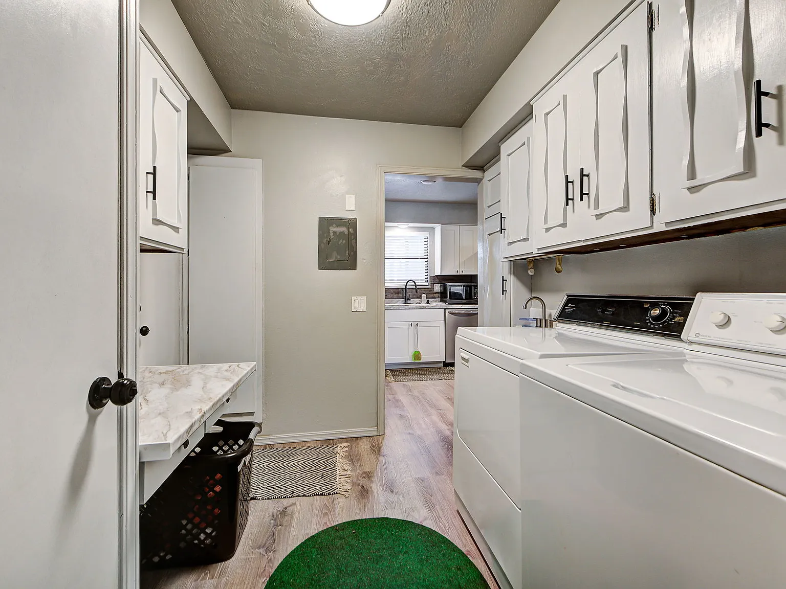 1414 Hollywood Avenue - 1 — Photo 4