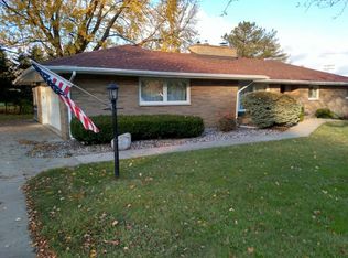 726 W Gilford Rd, Caro, MI 48723