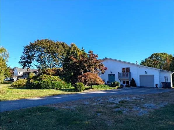 86 Ives Rd, Warwick, RI 02818