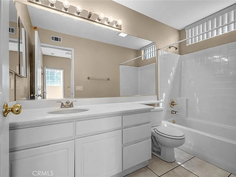 11625 Maynard Ave — Photo 15