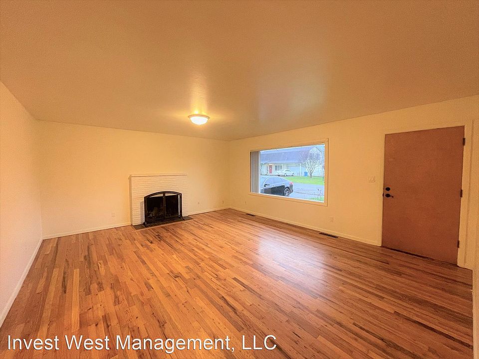 1st image of 5202 NE 99th St
