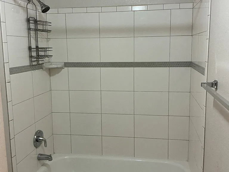 4410 NW Wedgewood Ln #3 — Photo 13