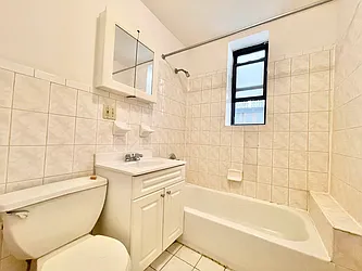 Rented by Century 21 Premier 