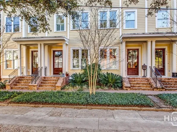 712 Tattnall St, Savannah, GA 31401