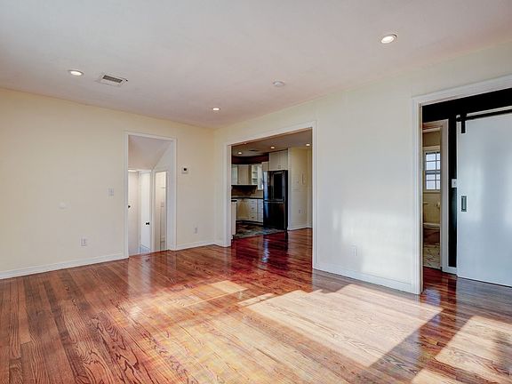 4th image of 3135 NW Grand Blvd