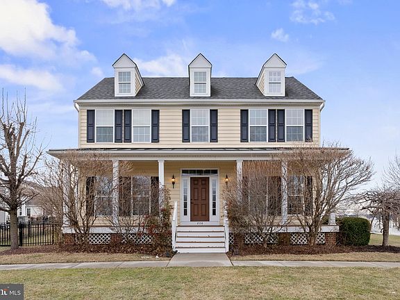 2nd image of 804 Cotrel Ln