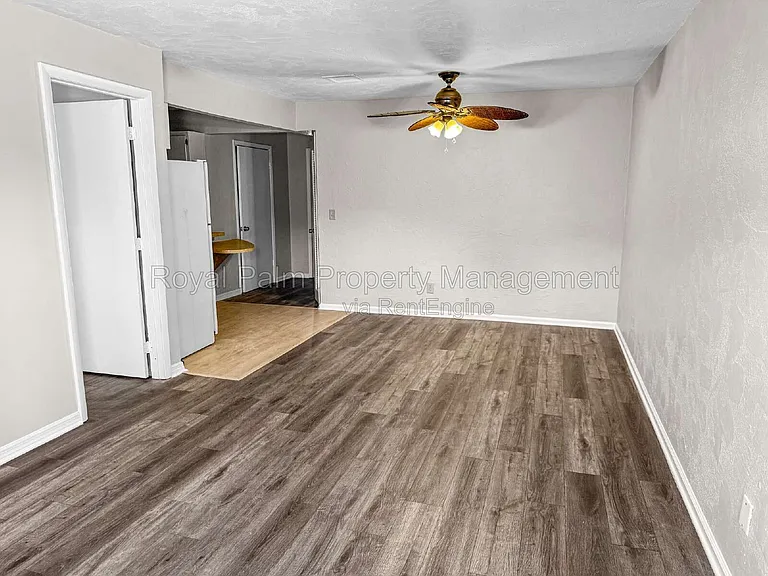 3744 Estelle Ave — Photo 9
