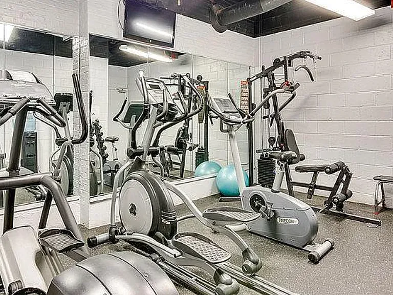 3100 N Lake Shore Dr #1204 — Photo 16