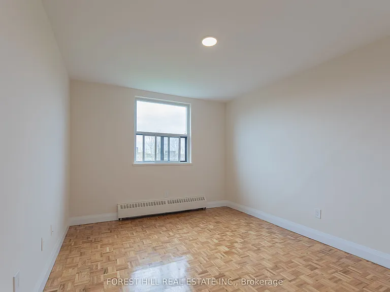 32 Clayland Dr #301 — Photo 7