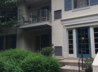 5900 E Queenston St 497 #497, Springfield, VA 22152