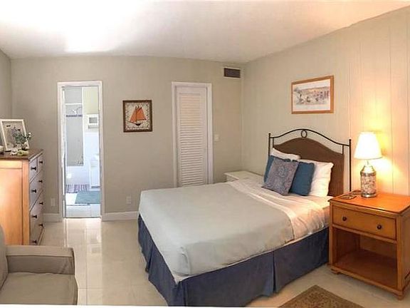 3rd image of 2627 N Atlantic Blvd