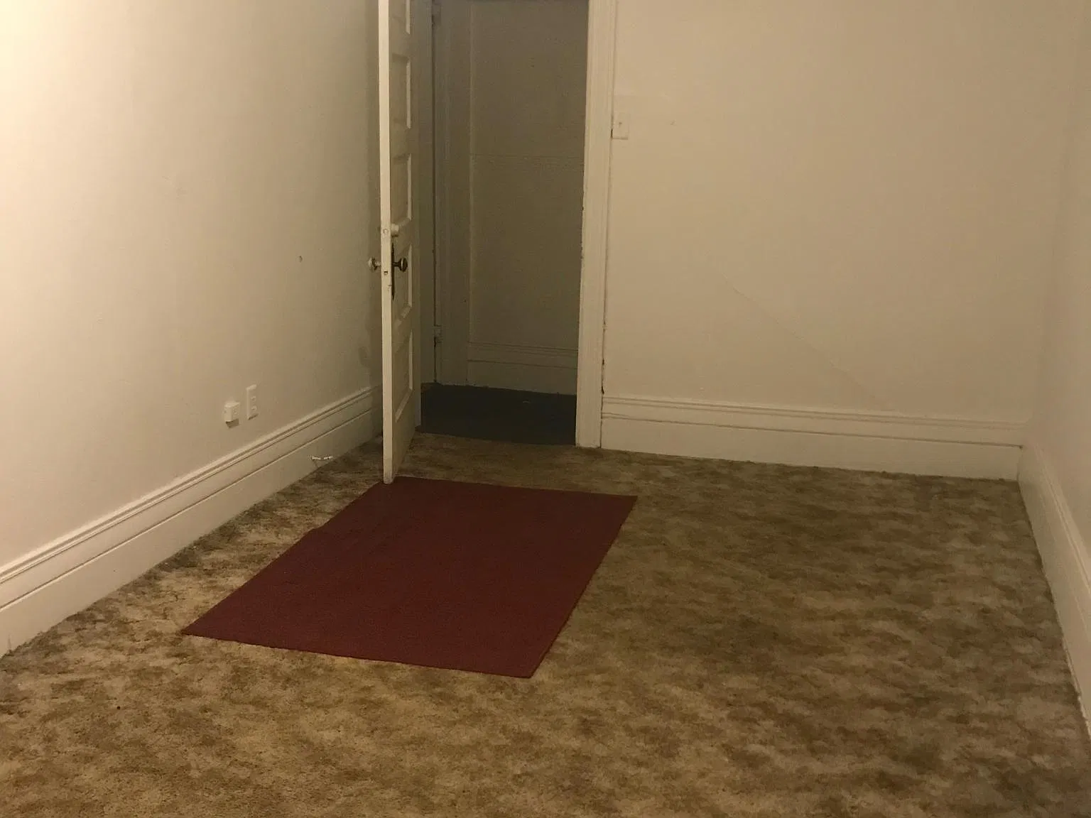 5 bed, $1,700 — Photo 4