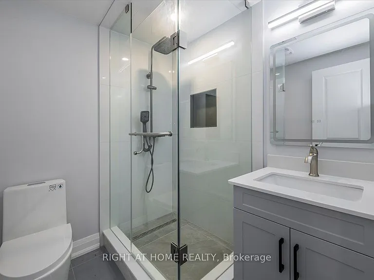 241 Rockaway Beach Pl — Photo 34